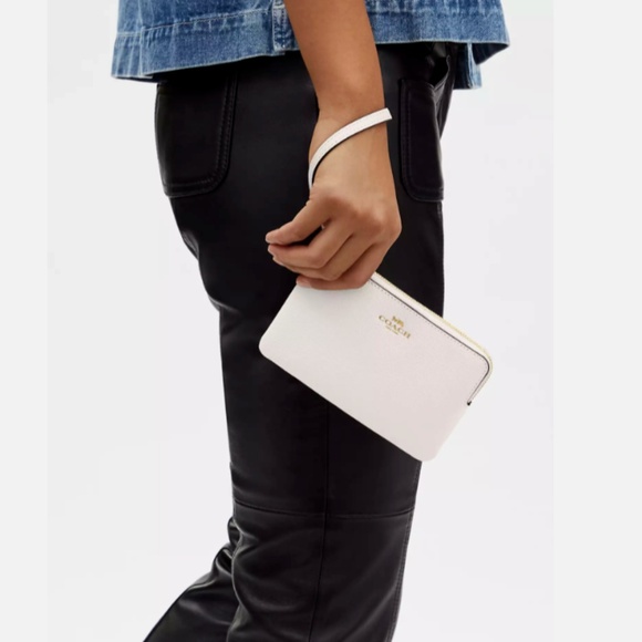 NEW COACH Crossgrain Leather Small Corner Zip Wristlet CV396 F58032 Chalk White - Picture 7 of 9